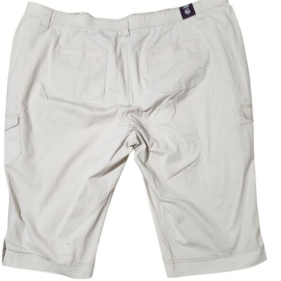 Gloria Vanderbilt Capri Shorts Size 24W Cream Color With Pockets - Picture 2 of 12